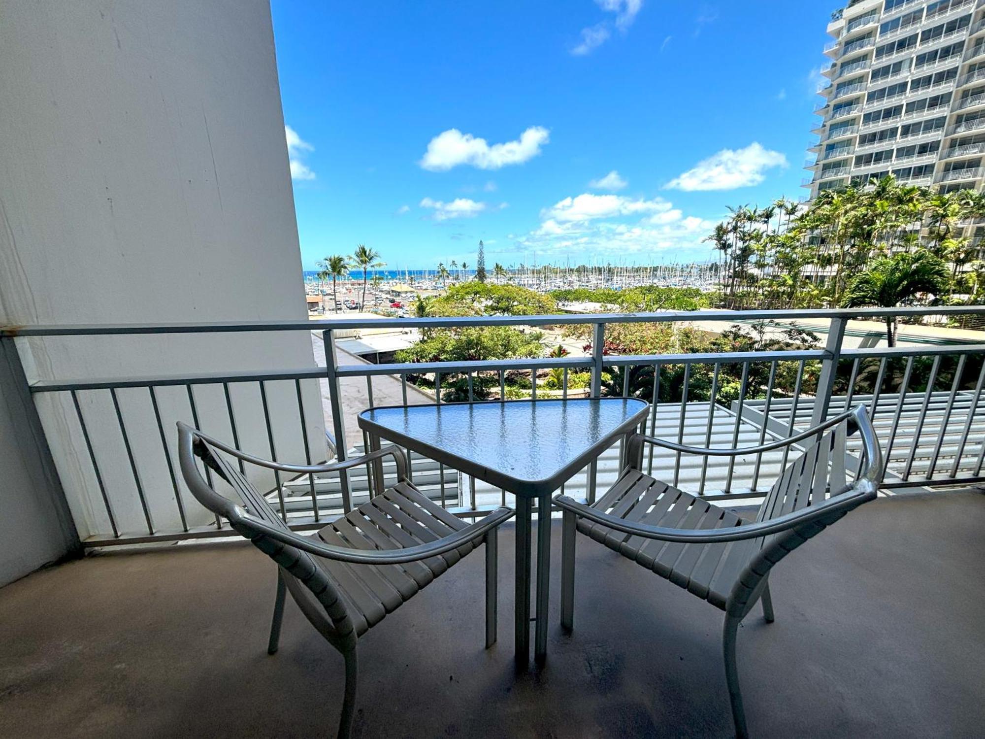 Ilikai Apt 302 - Spacious Studio With Stunning Ocean & Harbor Views Хонолулу Екстериор снимка