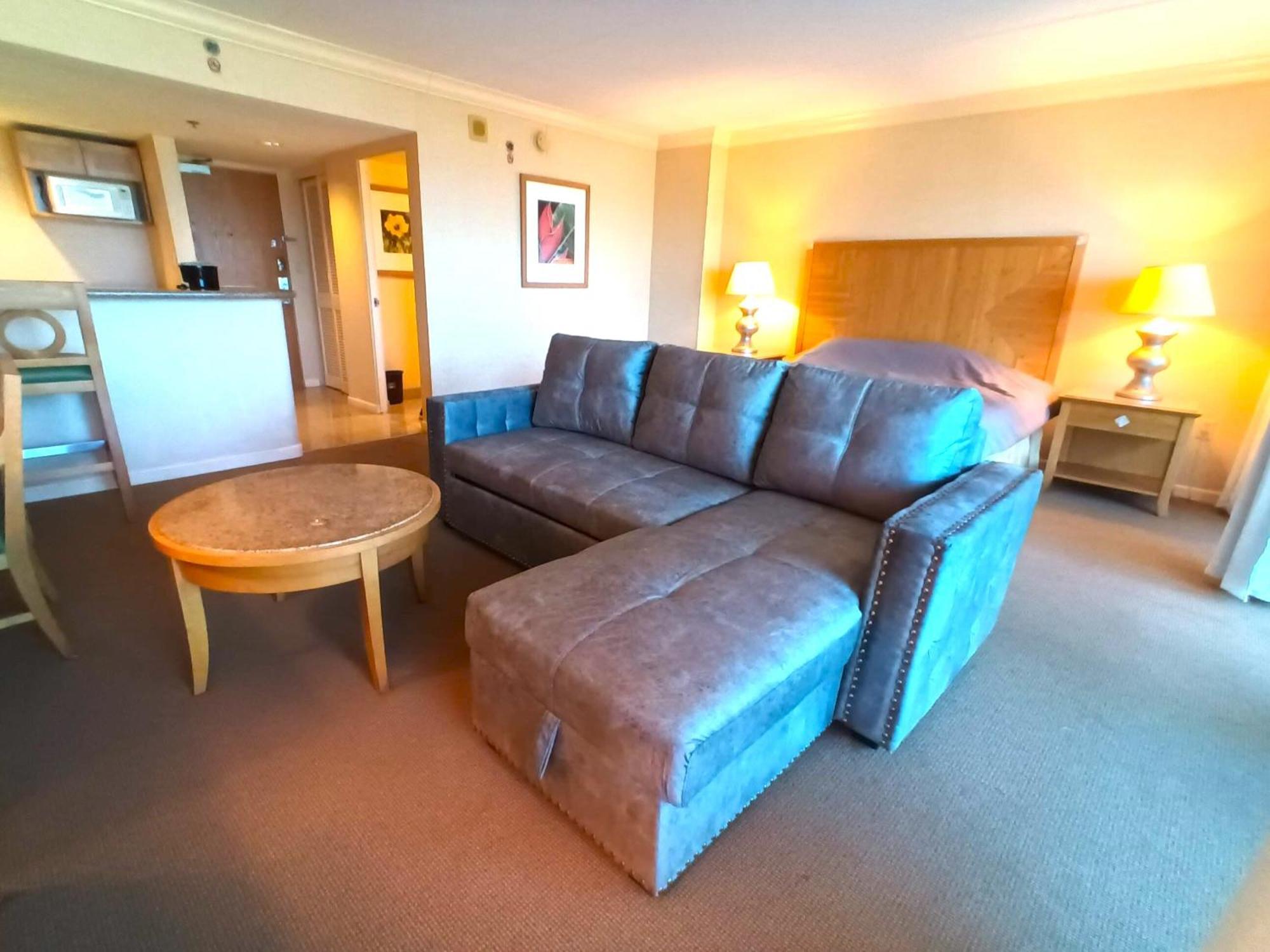 Ilikai Apt 302 - Spacious Studio With Stunning Ocean & Harbor Views Хонолулу Екстериор снимка